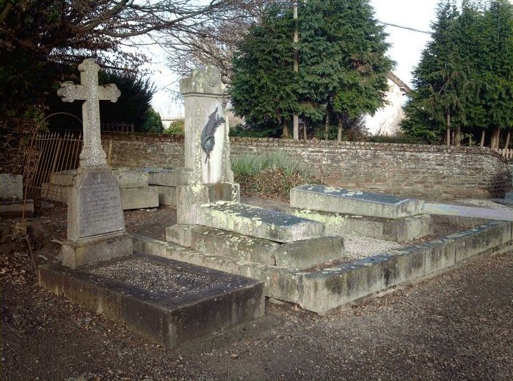 Saillens' grave - showing setting